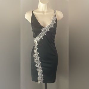 NWT Prettylittlething Black Lace Trim Bodycon Dress 2